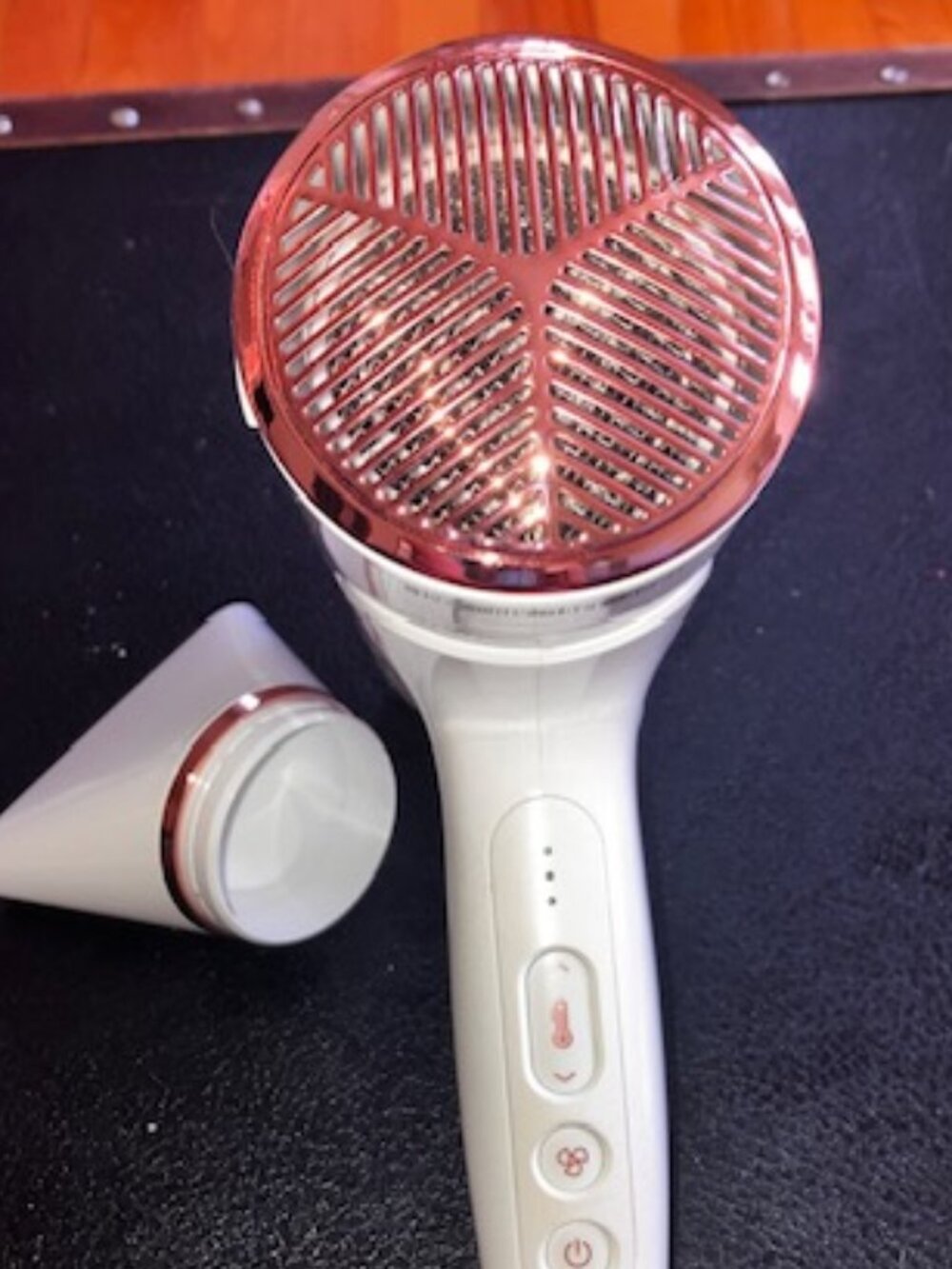 T3 Cura Professional Digital Ionic Hair Dryer BARELY USED!! - Picture 10 of 10